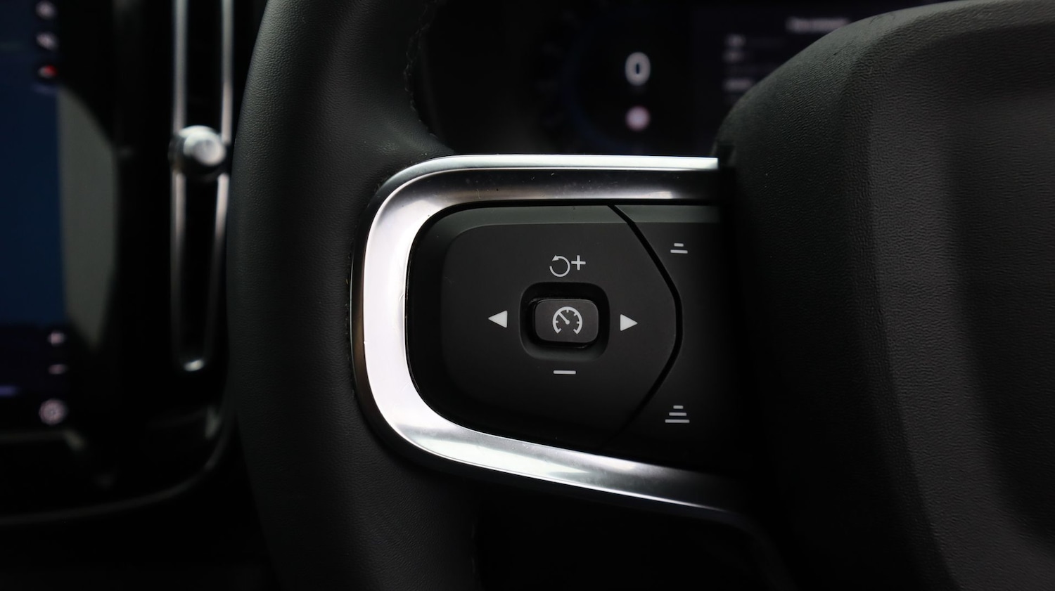 Used Volvo XC40 2022 for sale - 77746036: Photo 23