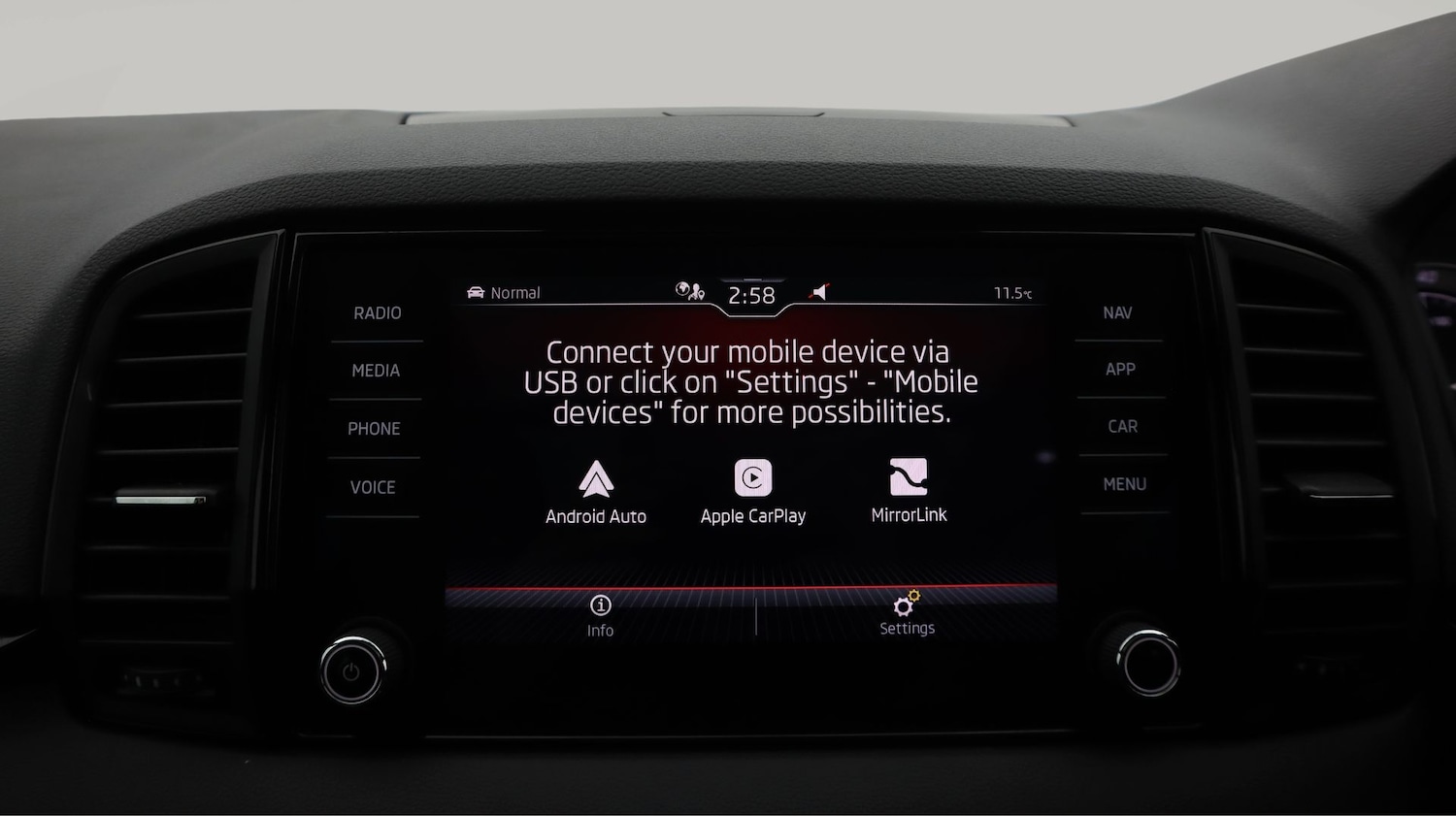 Used Skoda Karoq for sale - 78110043: Photo 23