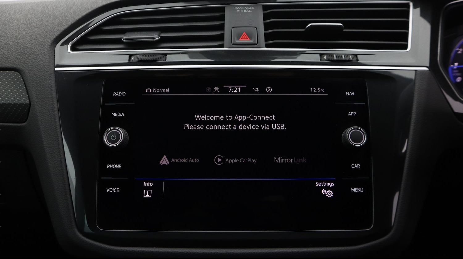 Used Volkswagen Tiguan 2021 for sale - 78202601: Photo 22