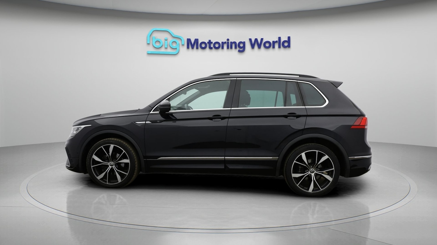 Used Volkswagen Tiguan 2021 for sale - 78202601: Photo 4