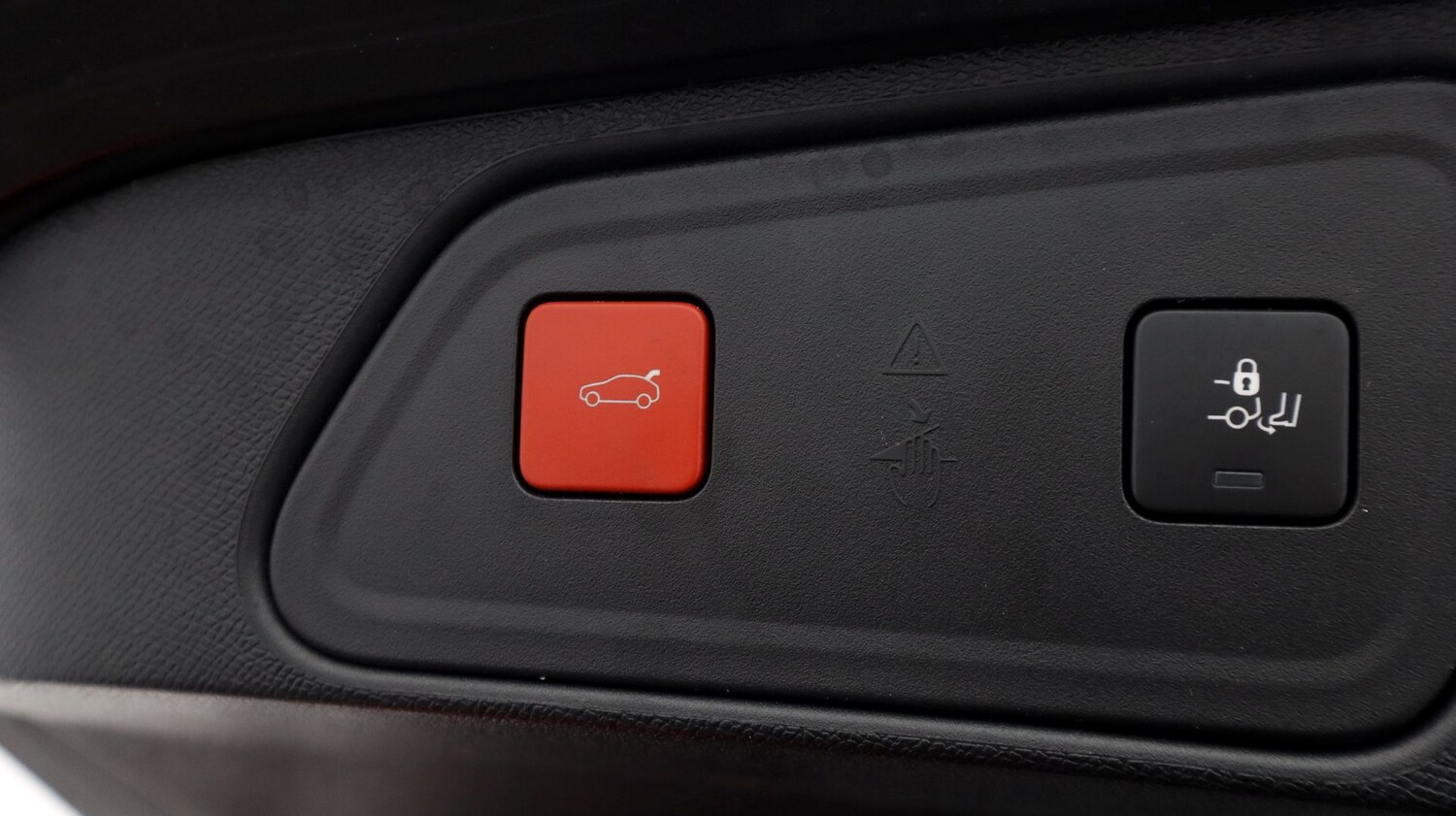 Used Peugeot 3008 2023 for sale - 77202135: Photo 24