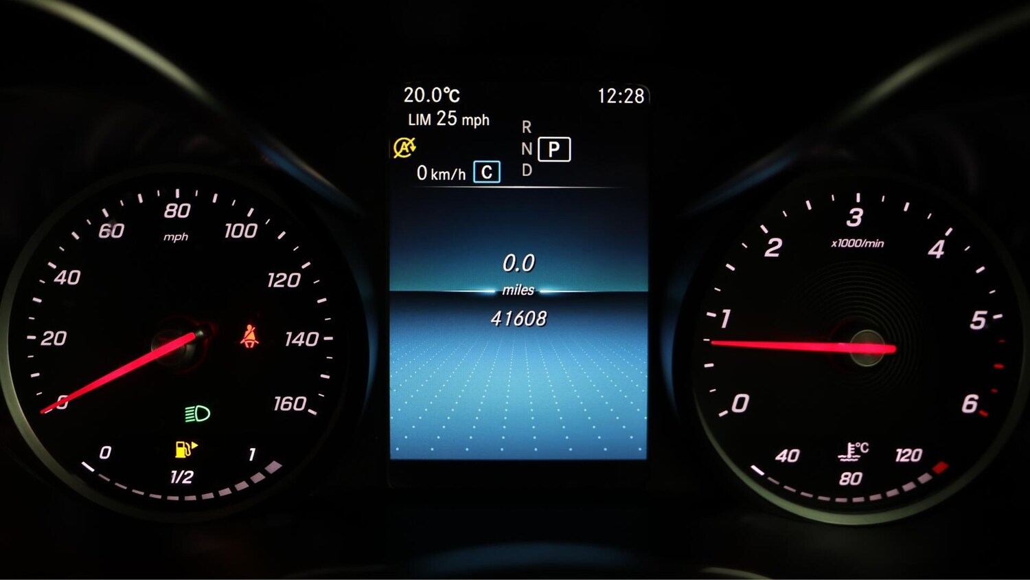 Used Mercedes-Benz GLC 2020 for sale - 76537689: Photo 11