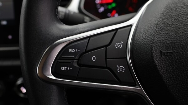 Used Renault Captur 2020 for sale - 76215557: Photo 22