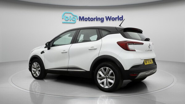 Used Renault Captur 2020 for sale - 76215557: Photo 6