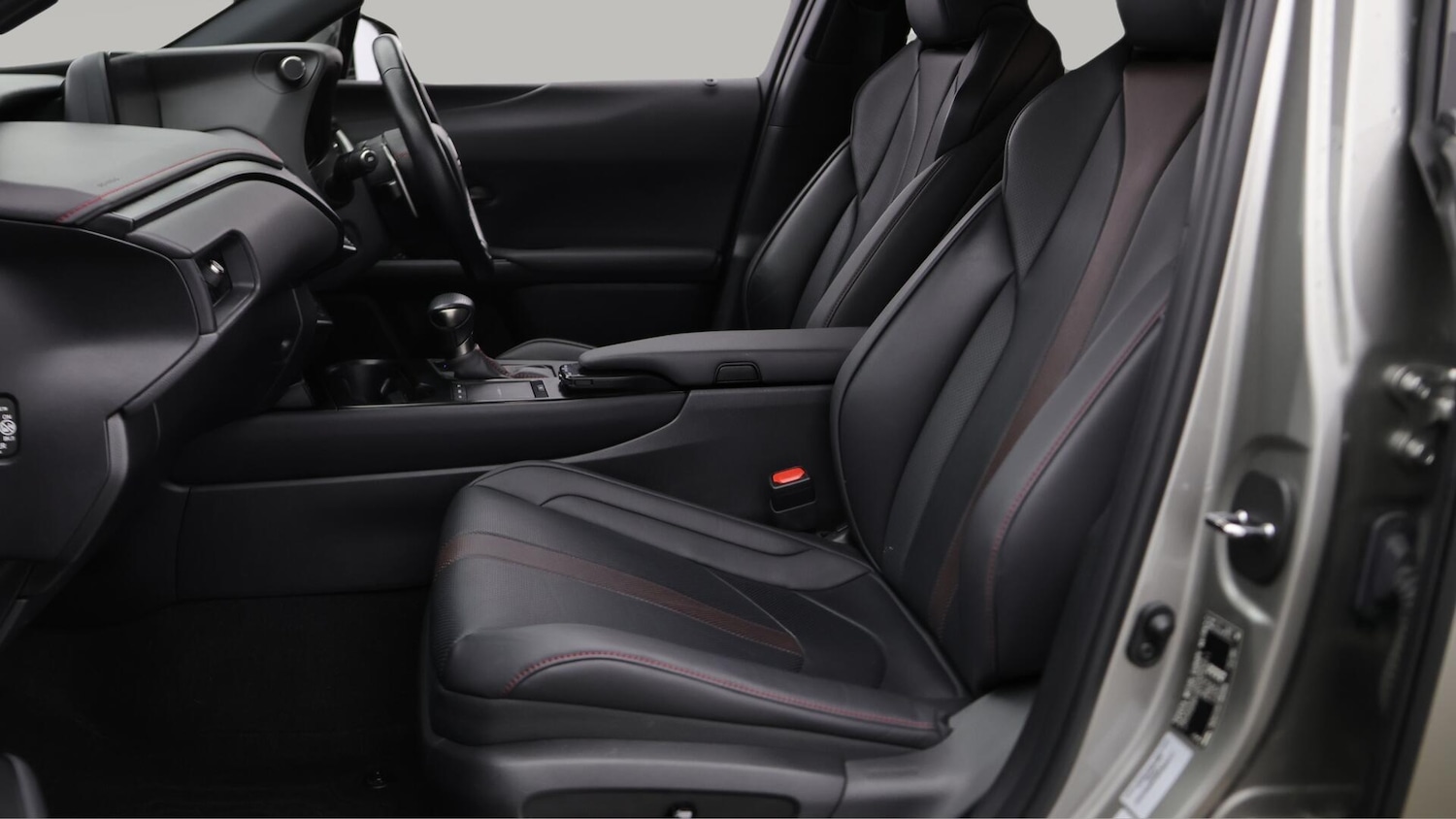 Used Lexus UX 2021 for sale - 76432371: Photo 15