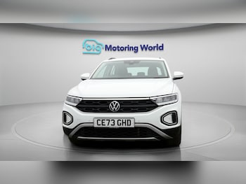 Used Volkswagen T-Roc 2023 for sale - 78310144: Photo