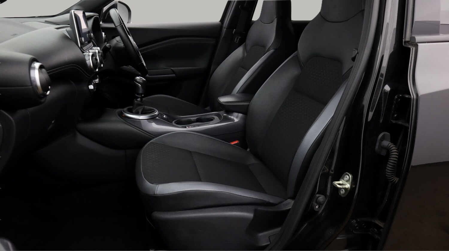 Used Nissan Juke 2023 for sale - 77750137: Photo 14