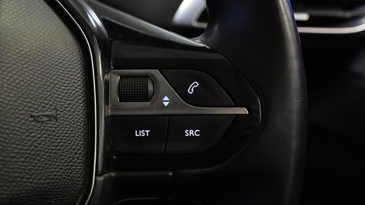 Used Peugeot 5008 2021 for sale - 76381213: Photo 24