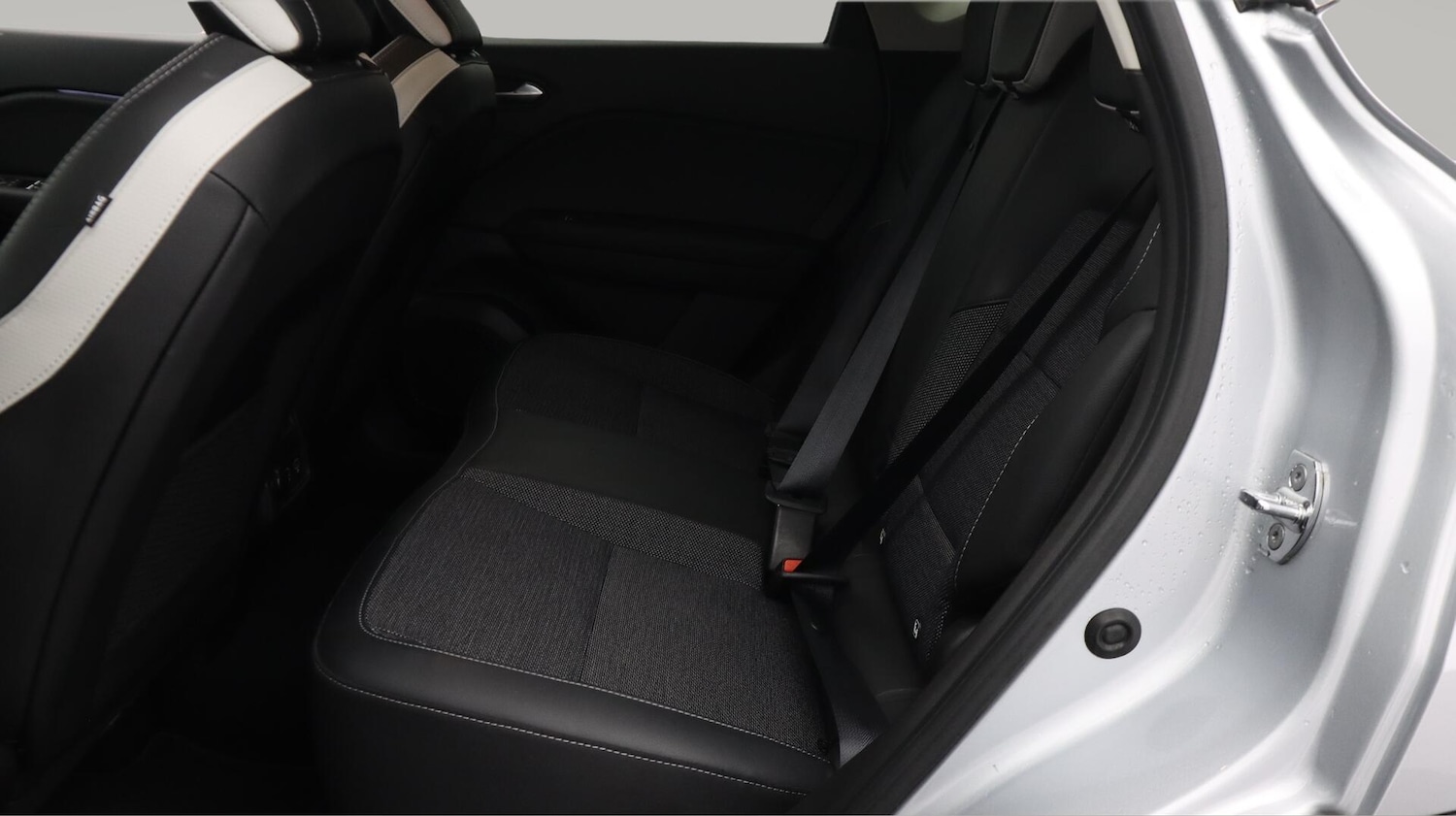 Used Renault Captur 2022 for sale - 76607506: Photo 17