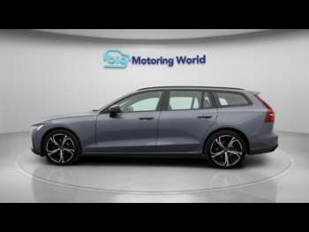 Used Volvo V60 2023 for sale - 74725637: Photo