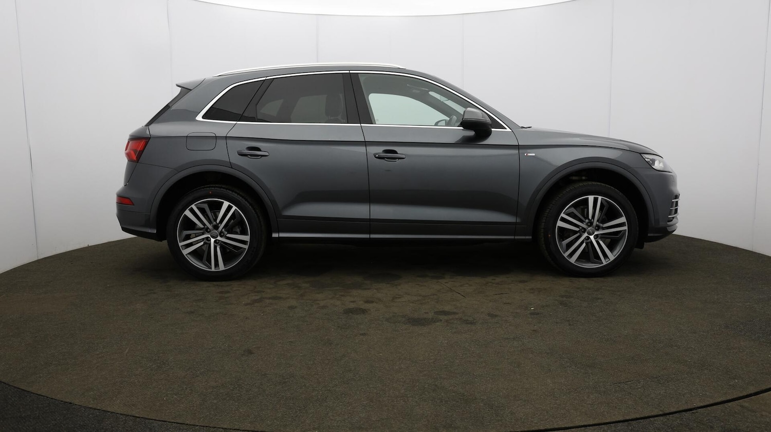 Used Audi Q5 2018 for sale - 76151095: Photo 56