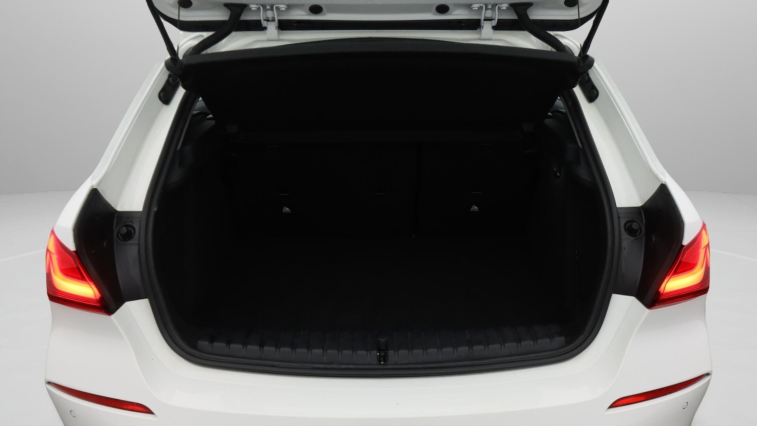 Used BMW 1 Series 2024 for sale - 76592649: Photo 18