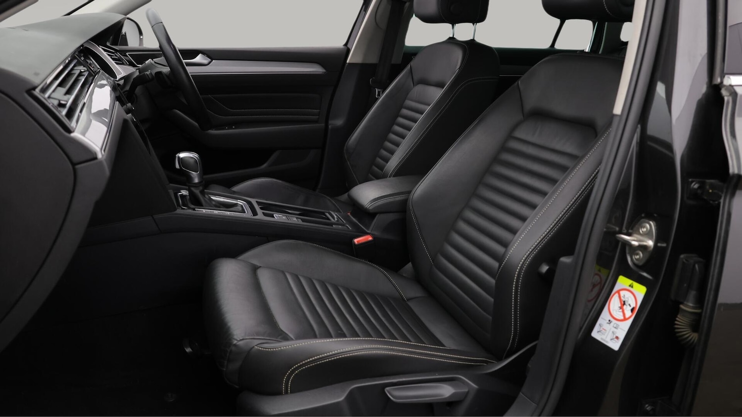 Used Volkswagen Passat 2021 for sale - 76158896: Photo 15