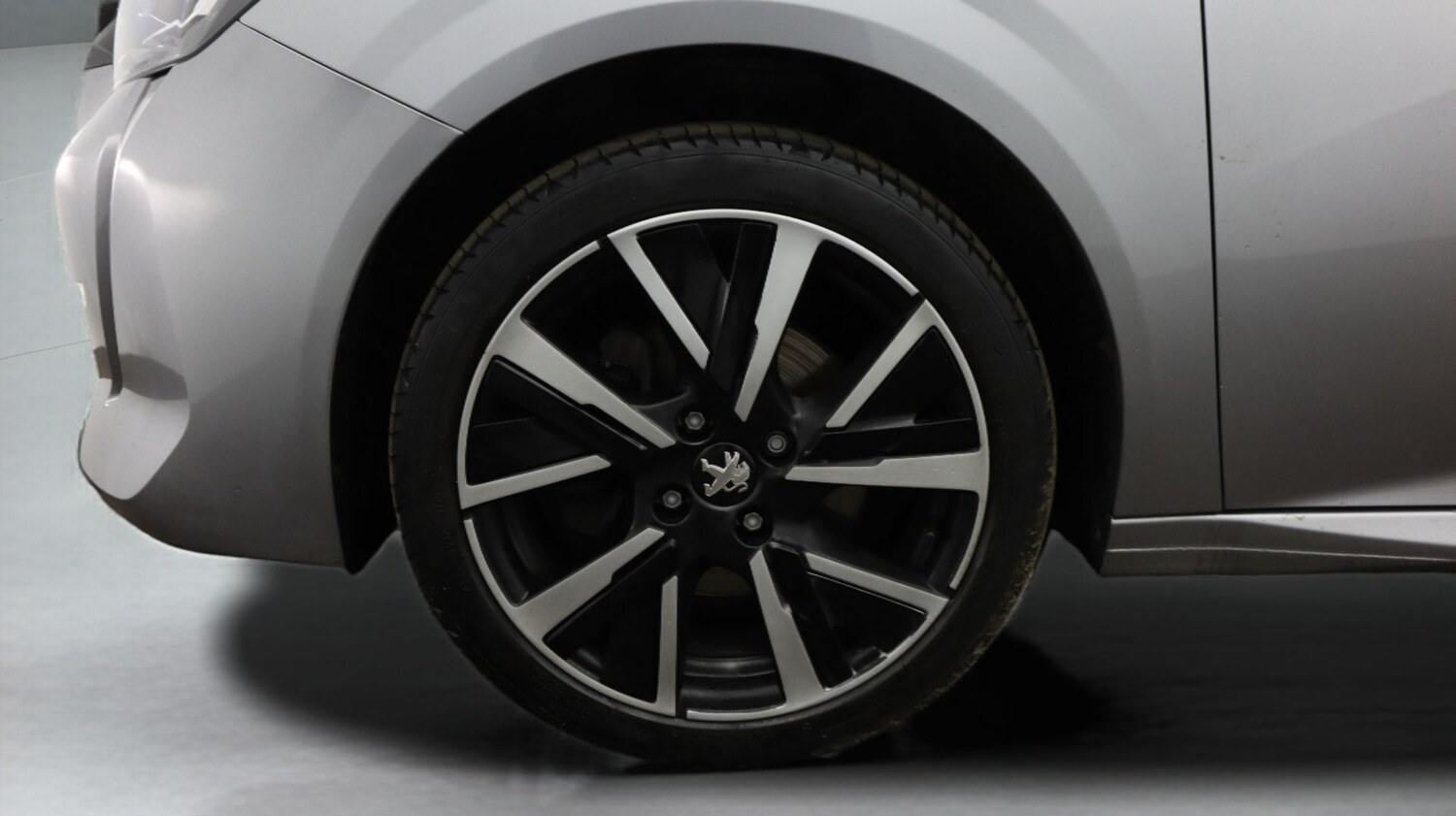 Used Peugeot 208 2020 for sale - 77298496: Photo 18