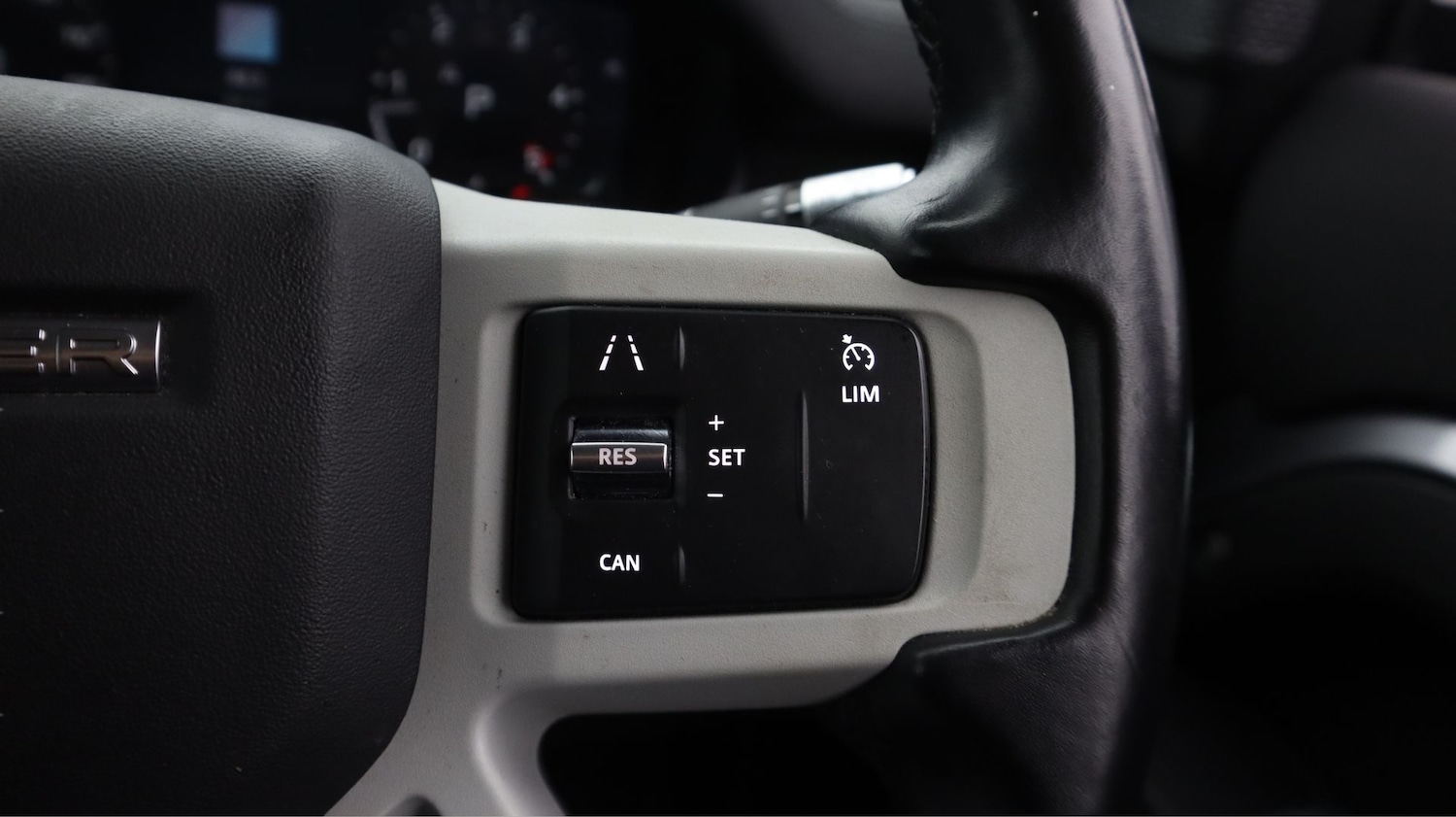 Used Land Rover Defender 2021 for sale - 77519693: Photo 21