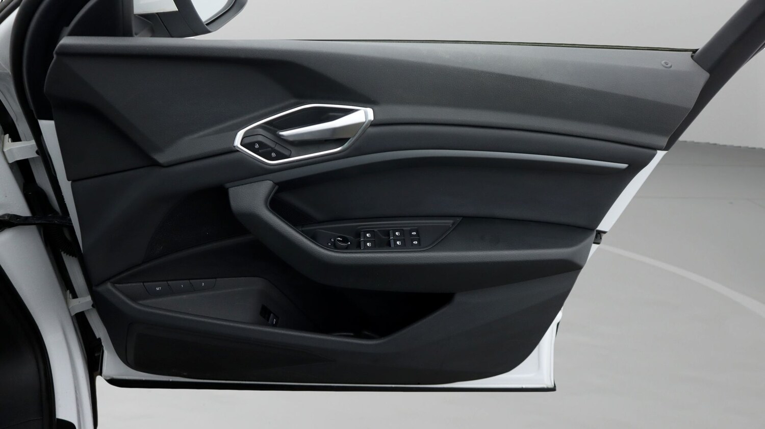 Used Audi e-tron 2021 for sale - 77282828: Photo 15