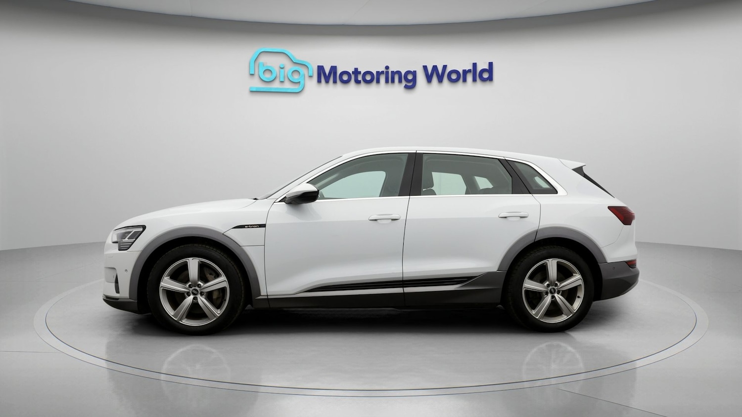 Used Audi e-tron 2021 for sale - 77282828: Photo 4