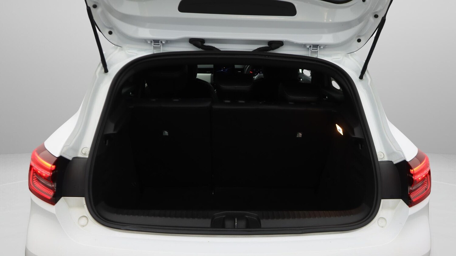 Used Renault Clio 2021 for sale - 76562211: Photo 18