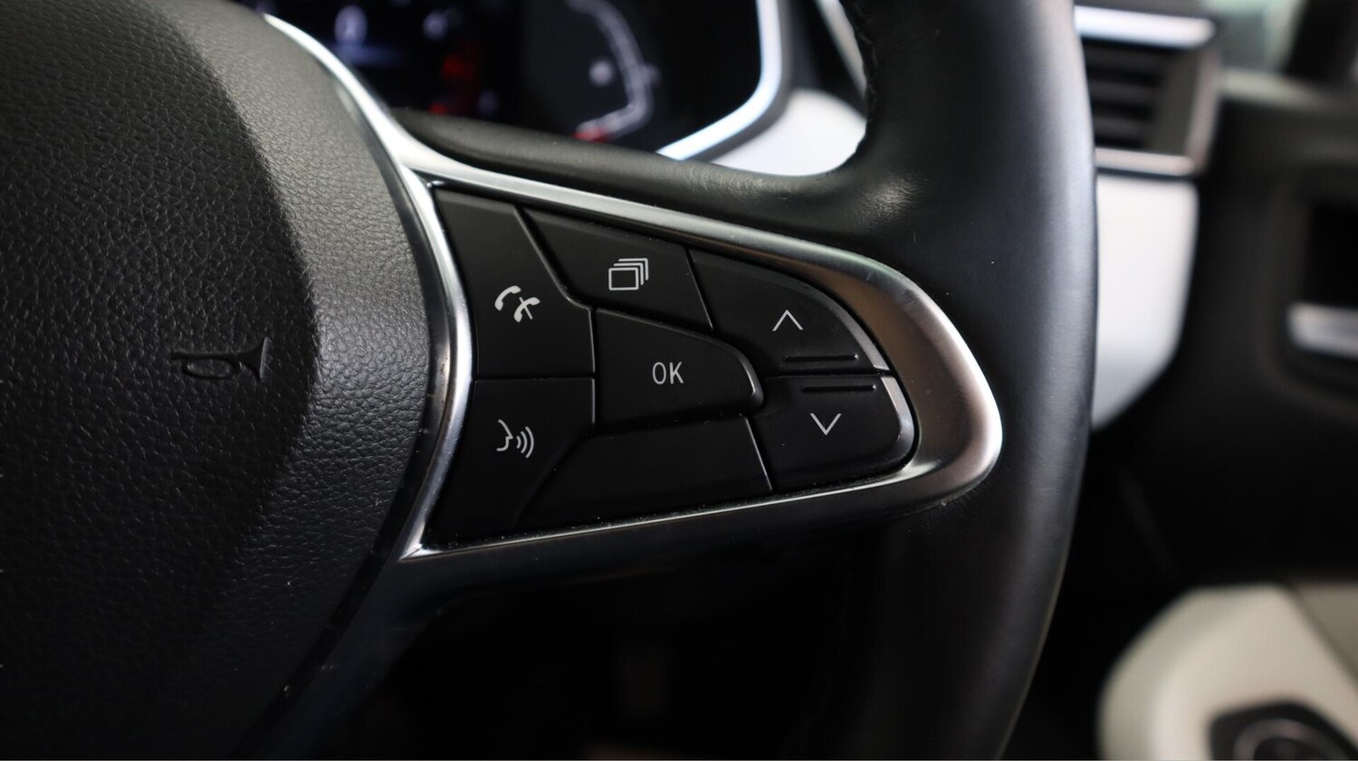 Used Renault Clio 2021 for sale - 76562211: Photo 23