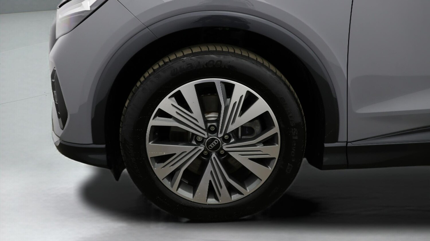 Used Audi Q4 e-tron 2023 for sale - 75940410: Photo 29