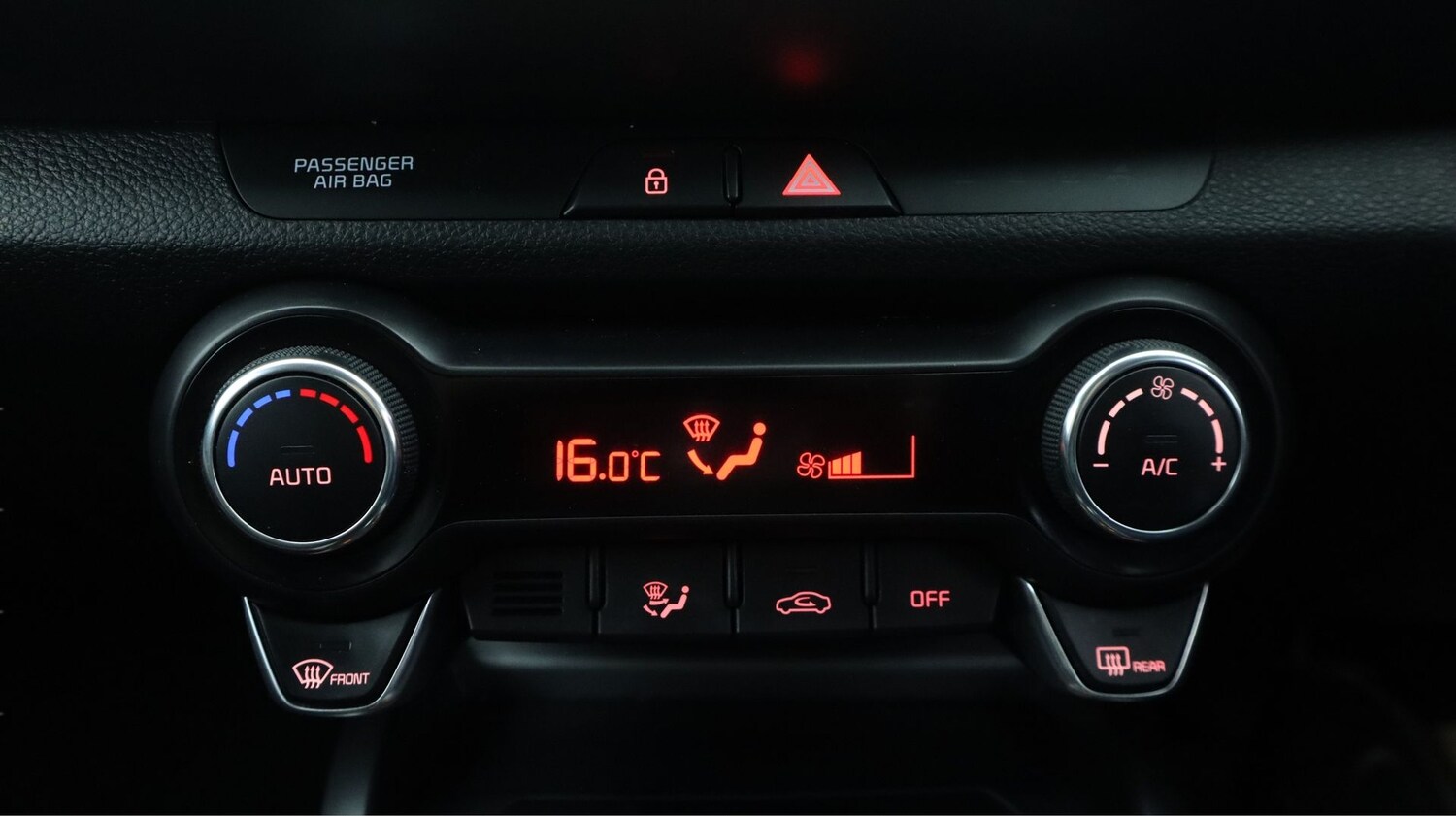 Used Kia Stonic 2023 for sale - 78090587: Photo 12