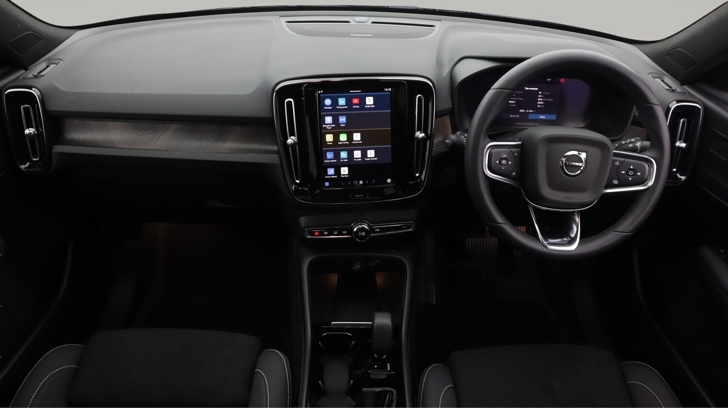 Used Volvo XC40 2024 for sale - 77610539: Photo 13