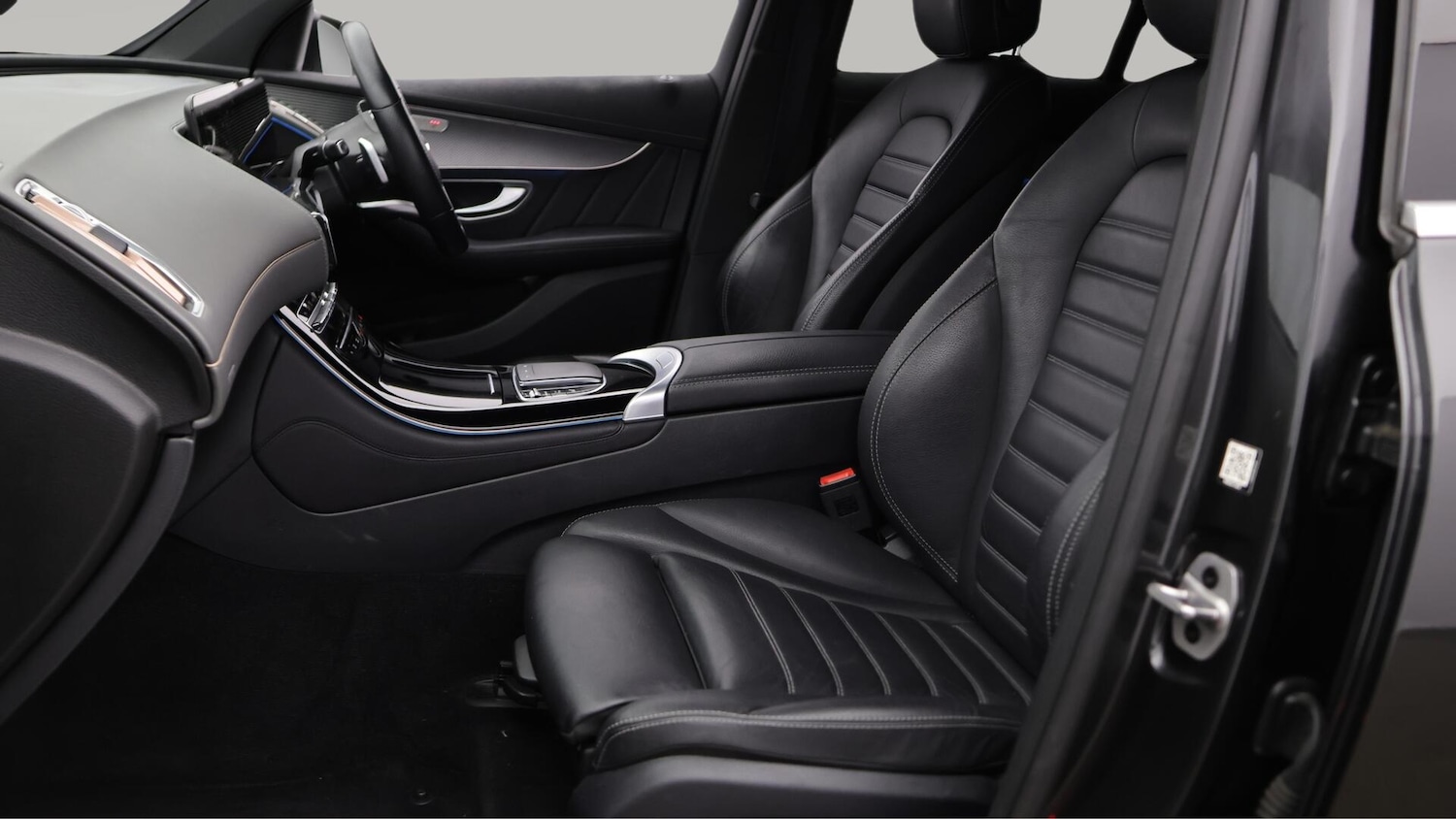 Used Mercedes-Benz EQC 2022 for sale - 76432345: Photo 15