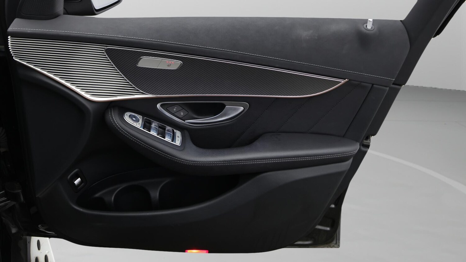 Used Mercedes-Benz EQC 2022 for sale - 76432345: Photo 16