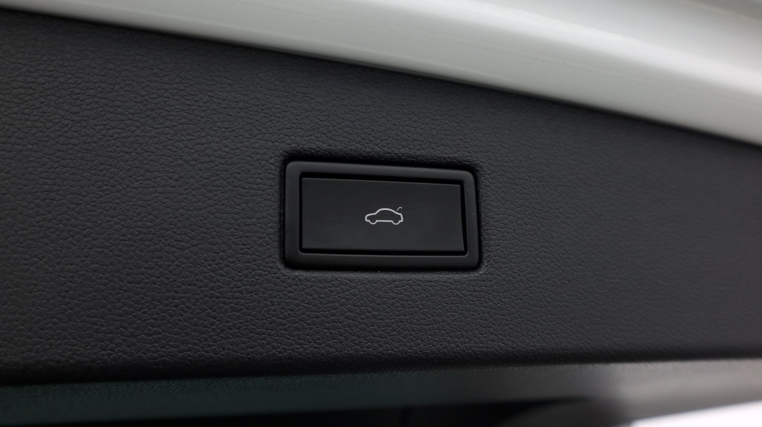 Used Volkswagen Tiguan 2020 for sale - 77262092: Photo 24