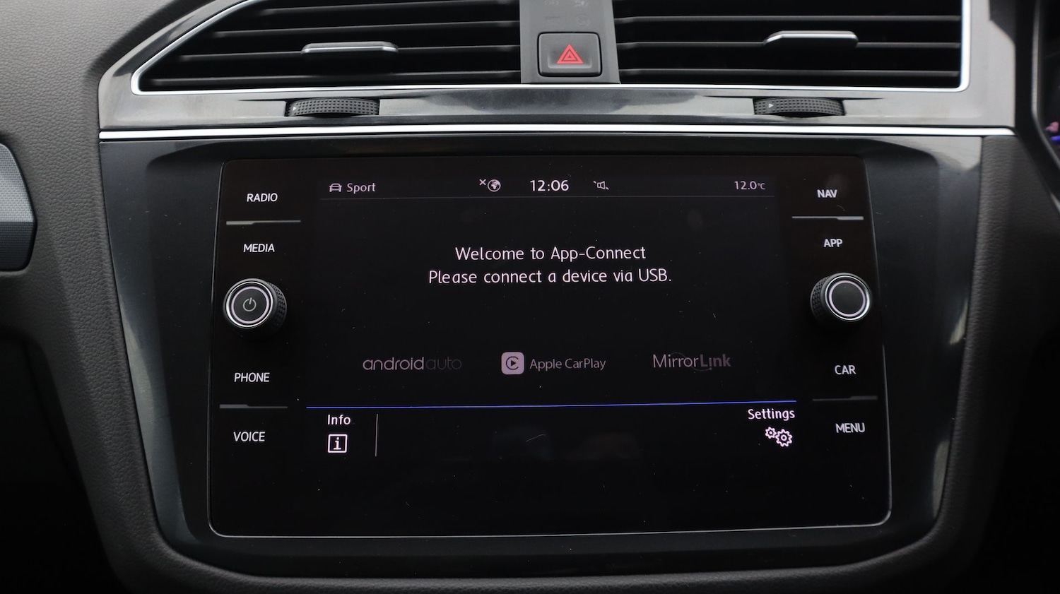 Used Volkswagen Tiguan 2020 for sale - 77262092: Photo 27