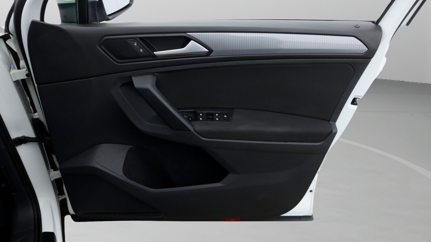 Used Volkswagen Tiguan for sale - 78107155: Photo 15