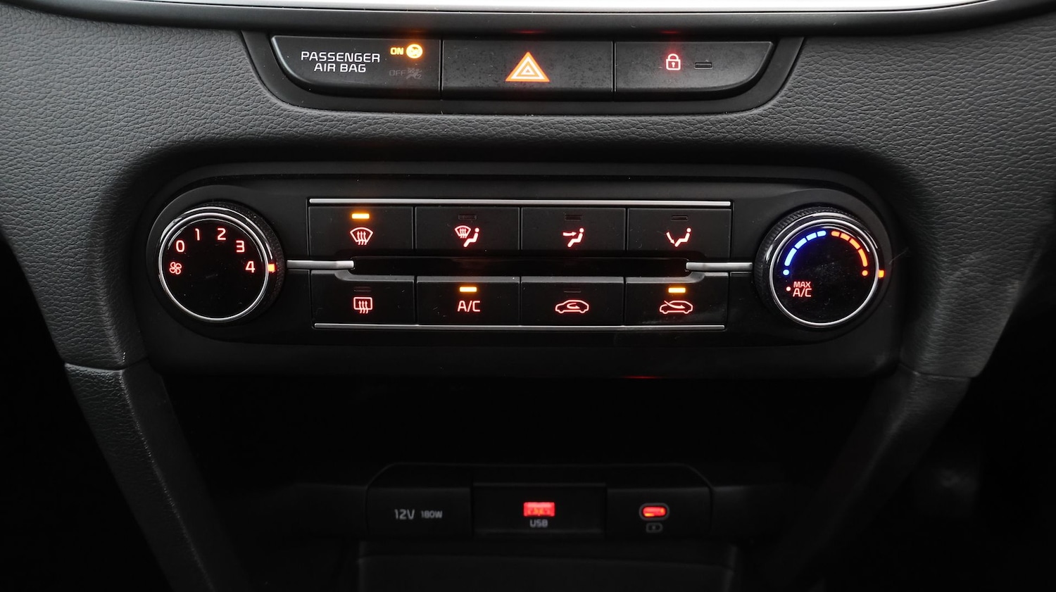 Used Kia Ceed 2024 for sale - 77610319: Photo 11