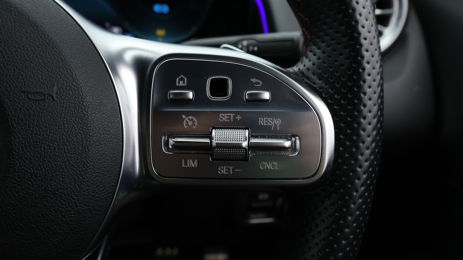 Used Mercedes-Benz EQB 2022 for sale - 77404677: Photo 27