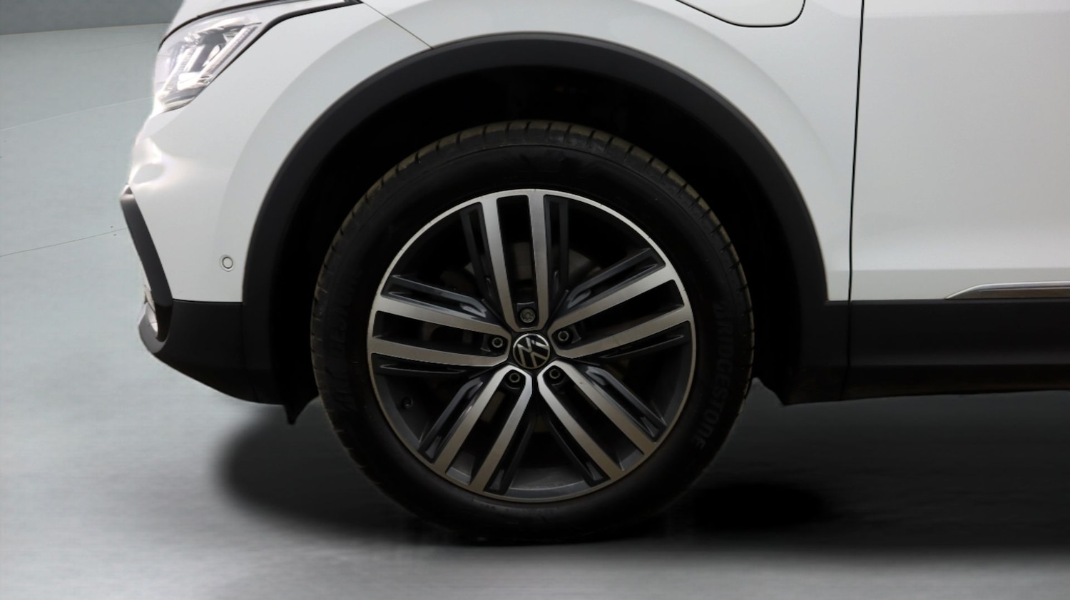 Used Volkswagen Tiguan 2023 for sale - 77643549: Photo 18