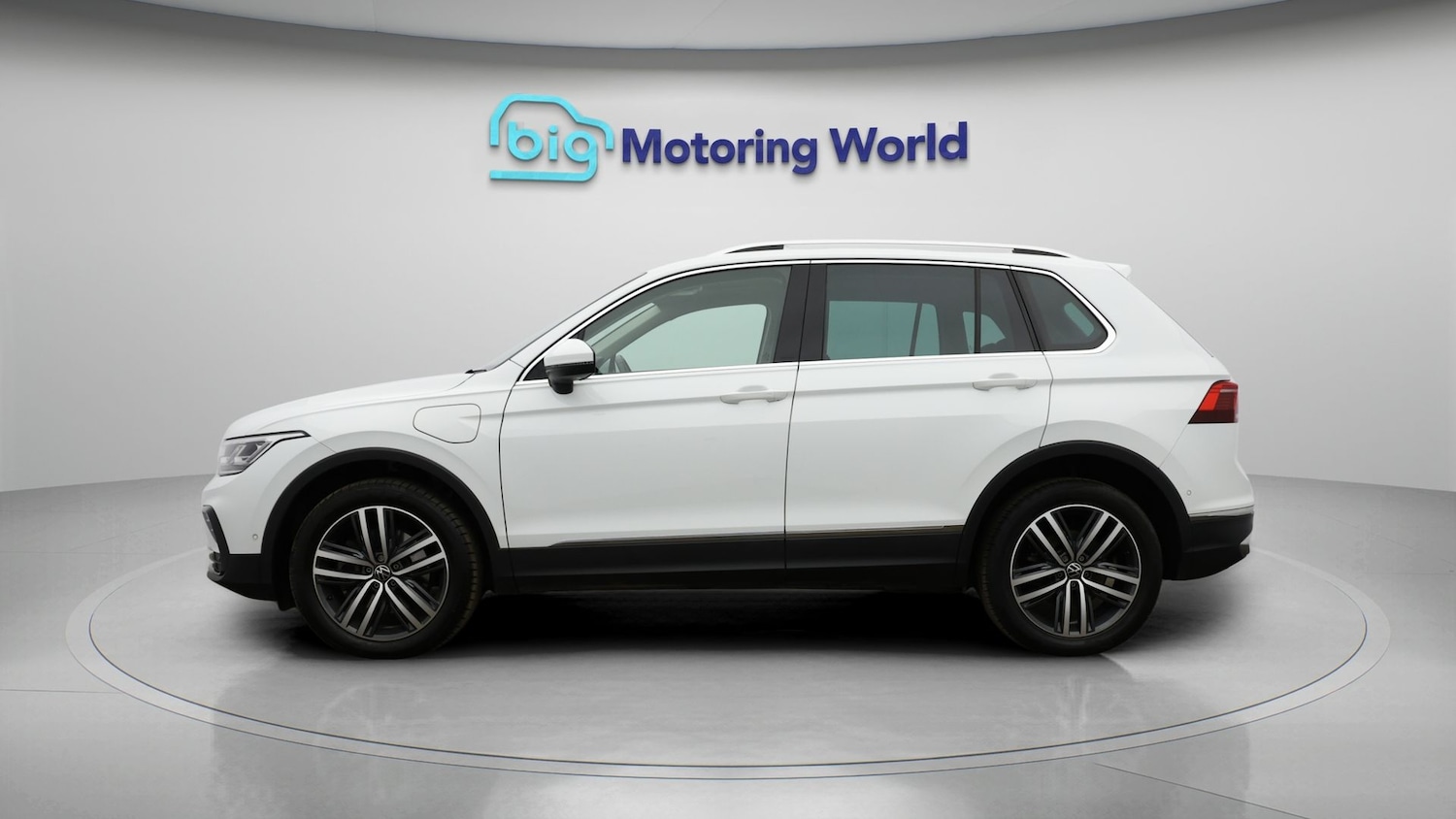 Used Volkswagen Tiguan 2023 for sale - 77643549: Photo 4