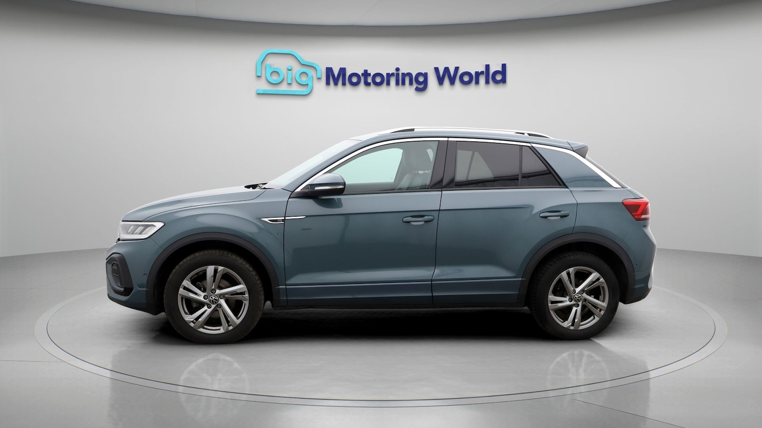 Used Volkswagen T-Roc 2023 for sale - 77248391: Photo 4