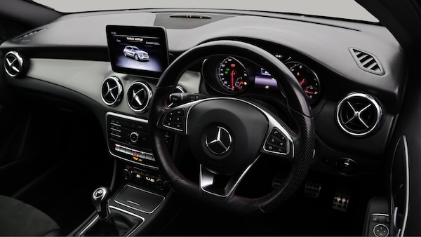 Used Mercedes-Benz GLA 2019 for sale - 76284121: Photo 10