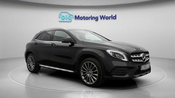 Used Mercedes-Benz GLA 2019 for sale - 76284121: Photo 2