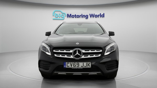 Used Mercedes-Benz GLA 2019 for sale - 76284121: Photo 3