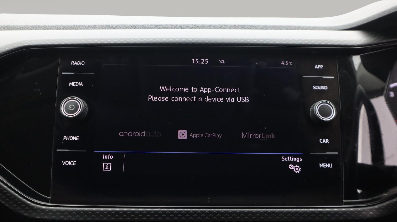 Used Volkswagen T-Cross 2020 for sale - 76715558: Photo 25