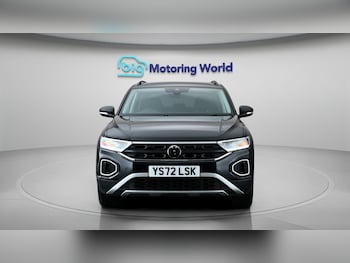 Used Volkswagen T-Roc 2022 for sale - 79583849: Photo
