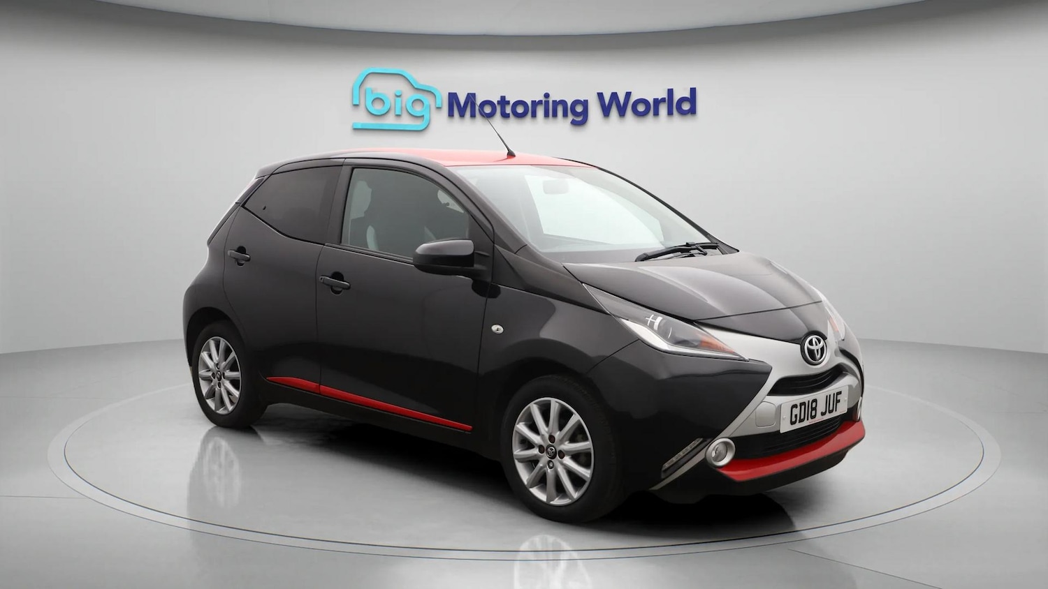 Used Toyota AYGO 2018 for sale - 76632801: Photo 2
