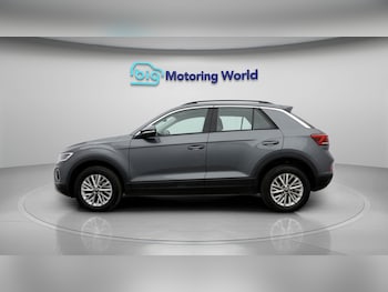 Used Volkswagen T-Roc 2022 for sale - 78643809: Photo