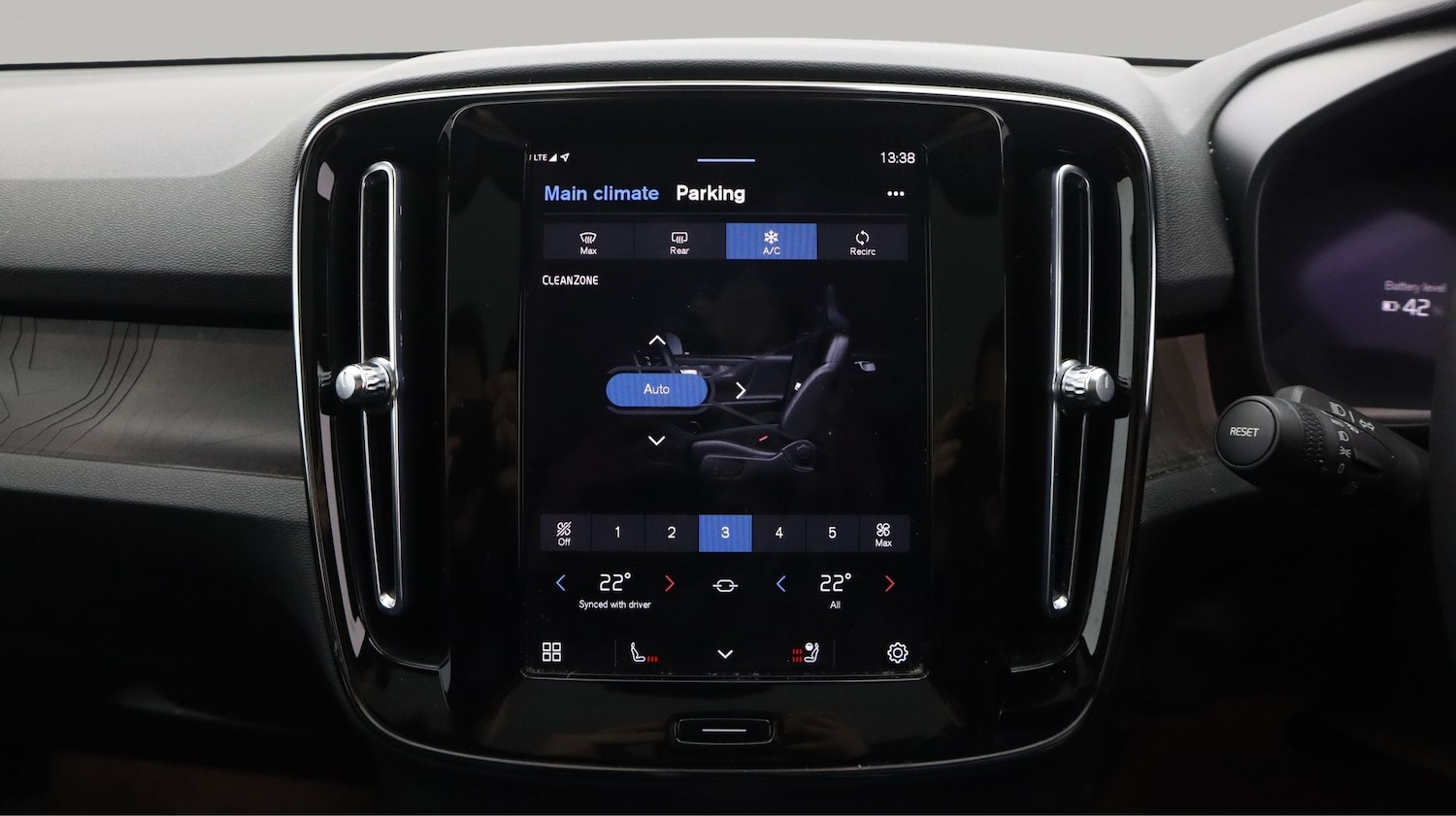 Used Volvo C40 2023 for sale - 77668294: Photo 12