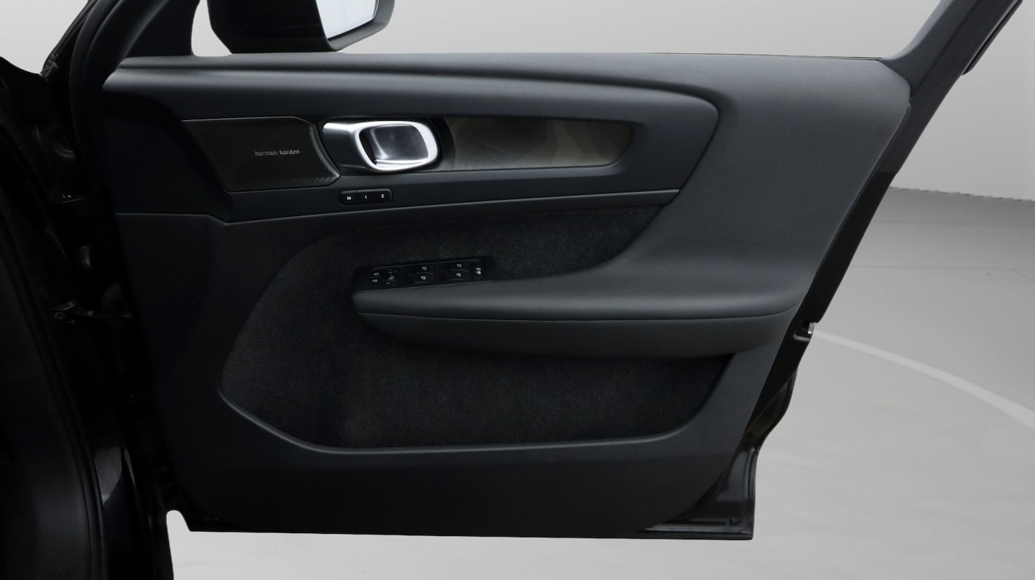 Used Volvo C40 2023 for sale - 77668294: Photo 15