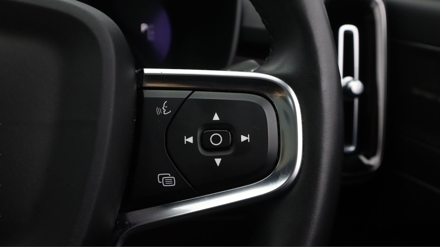 Used Volvo C40 2023 for sale - 77668294: Photo 23