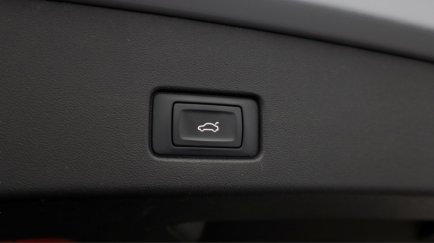 Used Audi Q4 e-tron 2023 for sale - 77656459: Photo 21