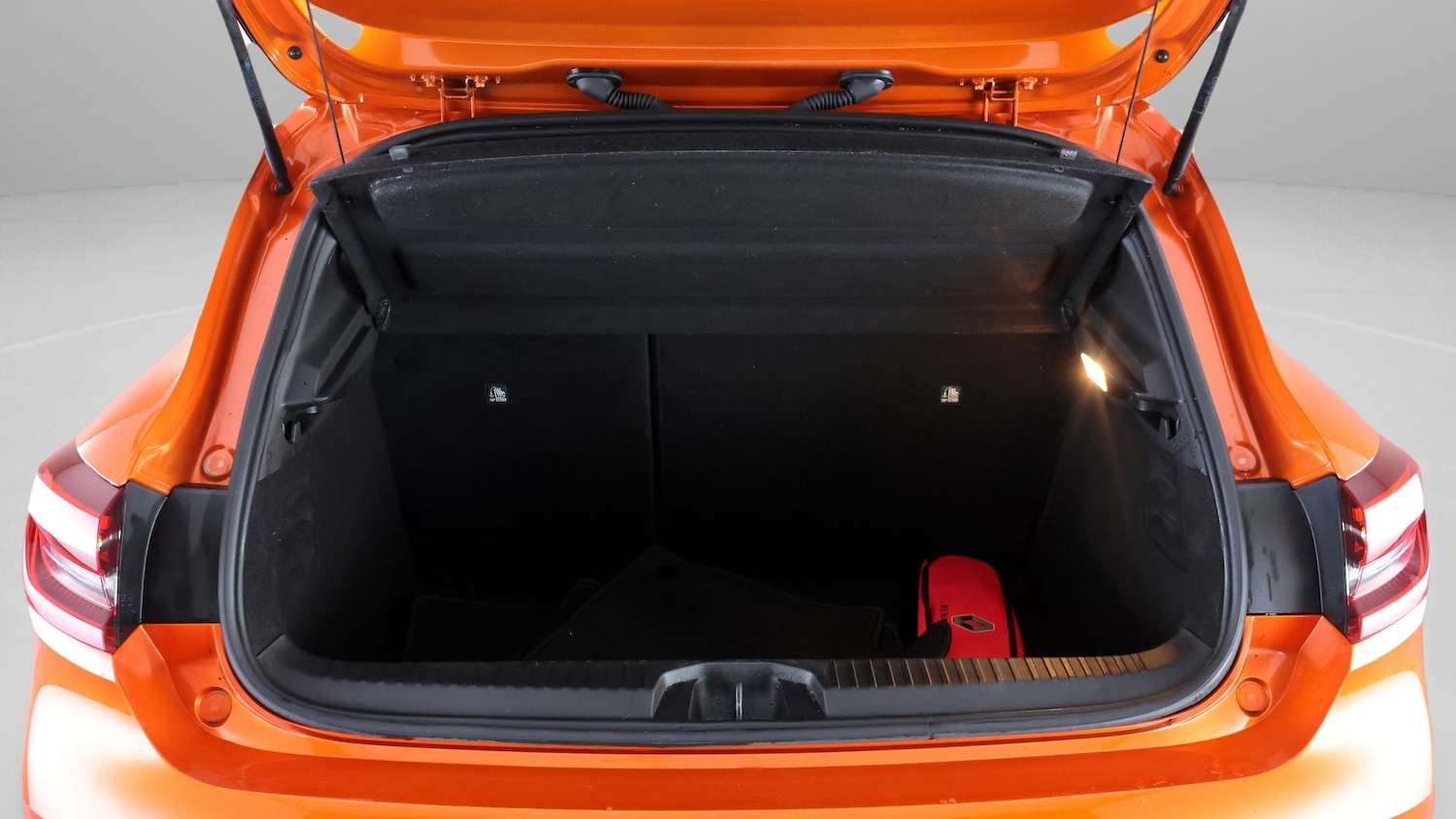 Used Renault Clio 2021 for sale - 77640455: Photo 17