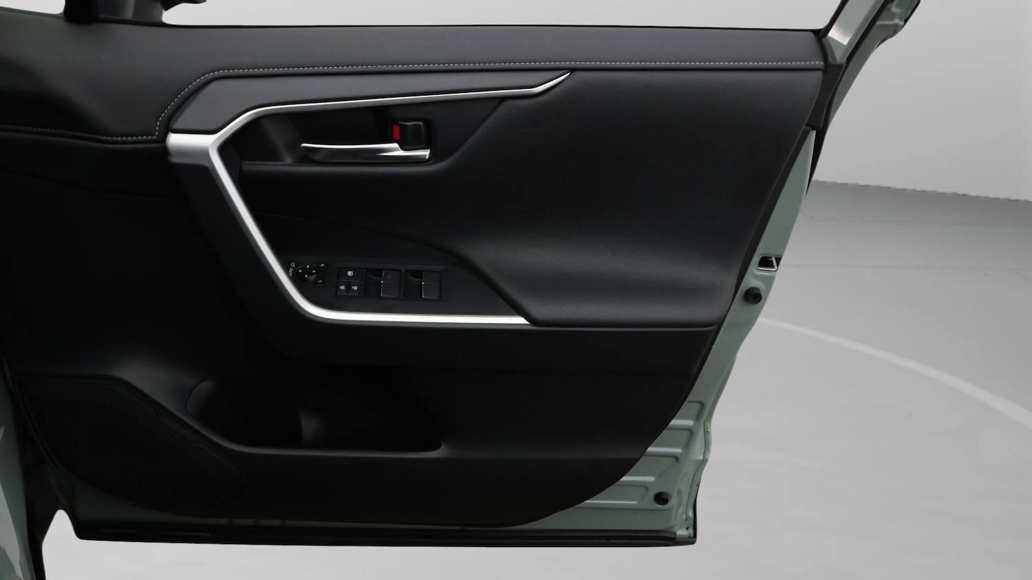 Used Toyota RAV4 2021 for sale - 76398970: Photo 16