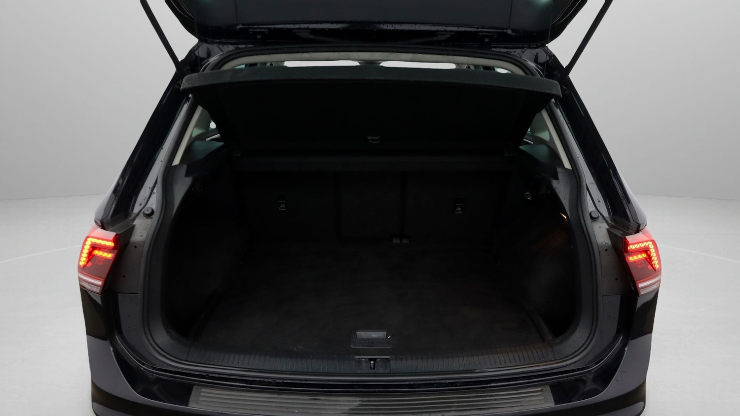 Used Volkswagen Tiguan 2020 for sale - 77399337: Photo 17